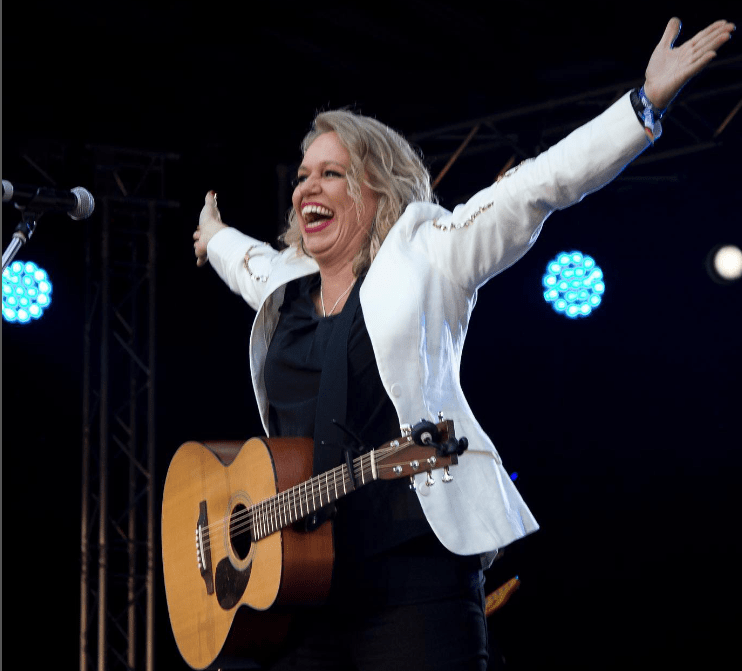 Beccy Cole Marriage Break Up