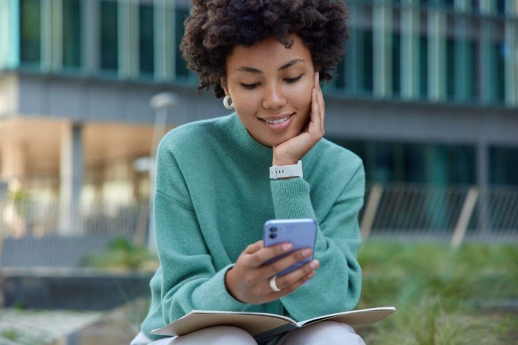 6 Best Reading Apps You Need in Your Smartphone